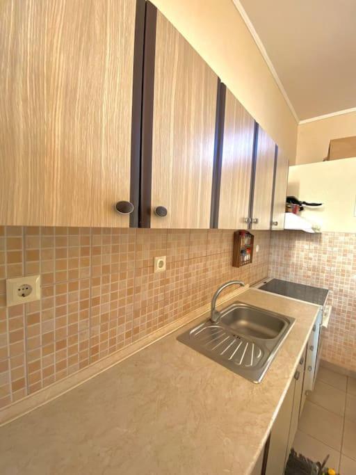 Ground Floor With Gym & Yard In Paggaio Διαμέρισμα *