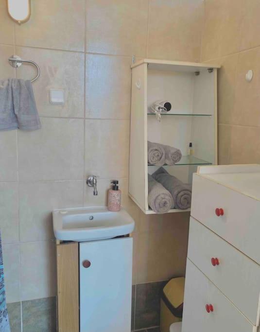 Appartement Ground Floor With Gym & Yard In Paggaio